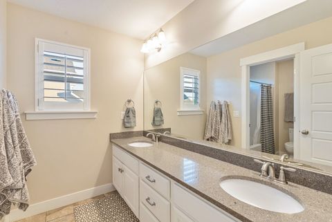 Tiny photo for 11177 S MIRIAM OAKS DR, South Jordan, UT 84095 (MLS # 2159078)