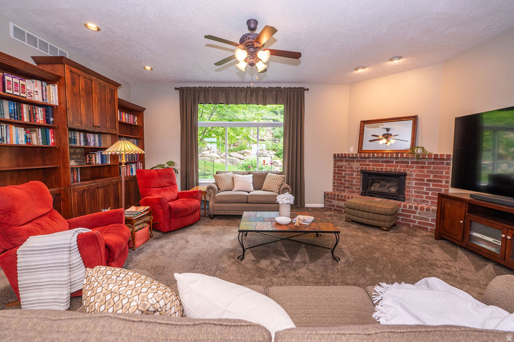 ORCHARD HILLS - Residential