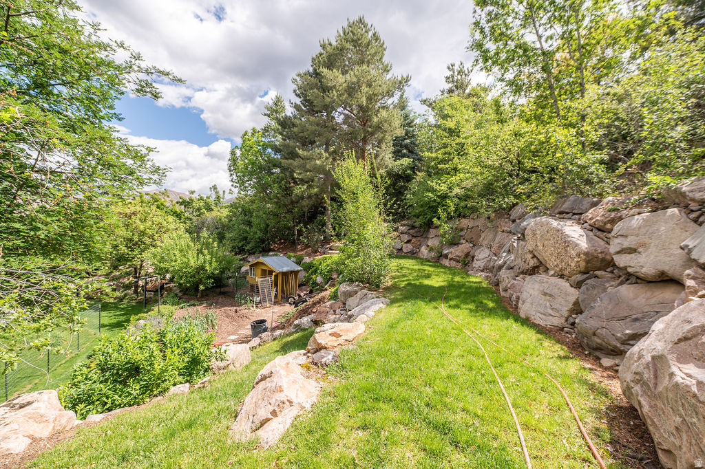 ORCHARD HILLS - Residential
