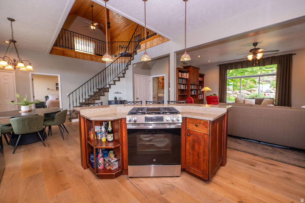 ORCHARD HILLS - Residential