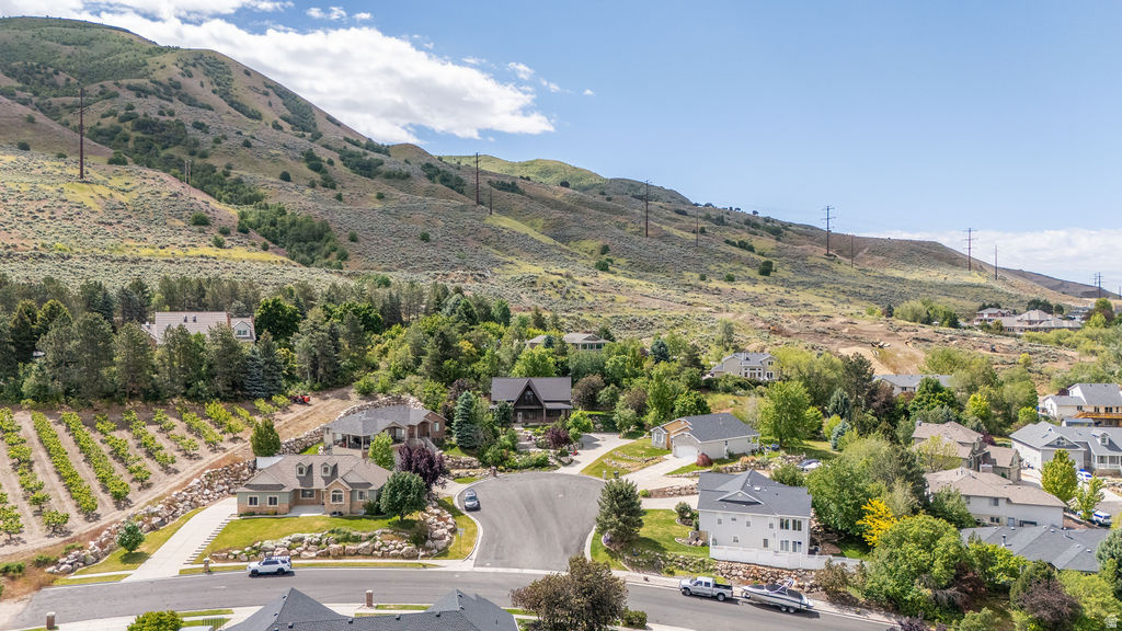 ORCHARD HILLS - Residential