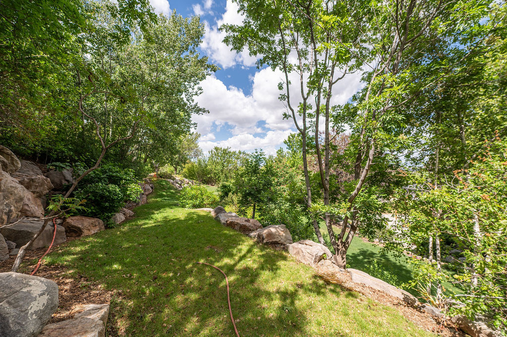 ORCHARD HILLS - Residential