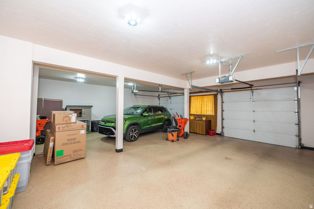 ORCHARD HILLS - Residential