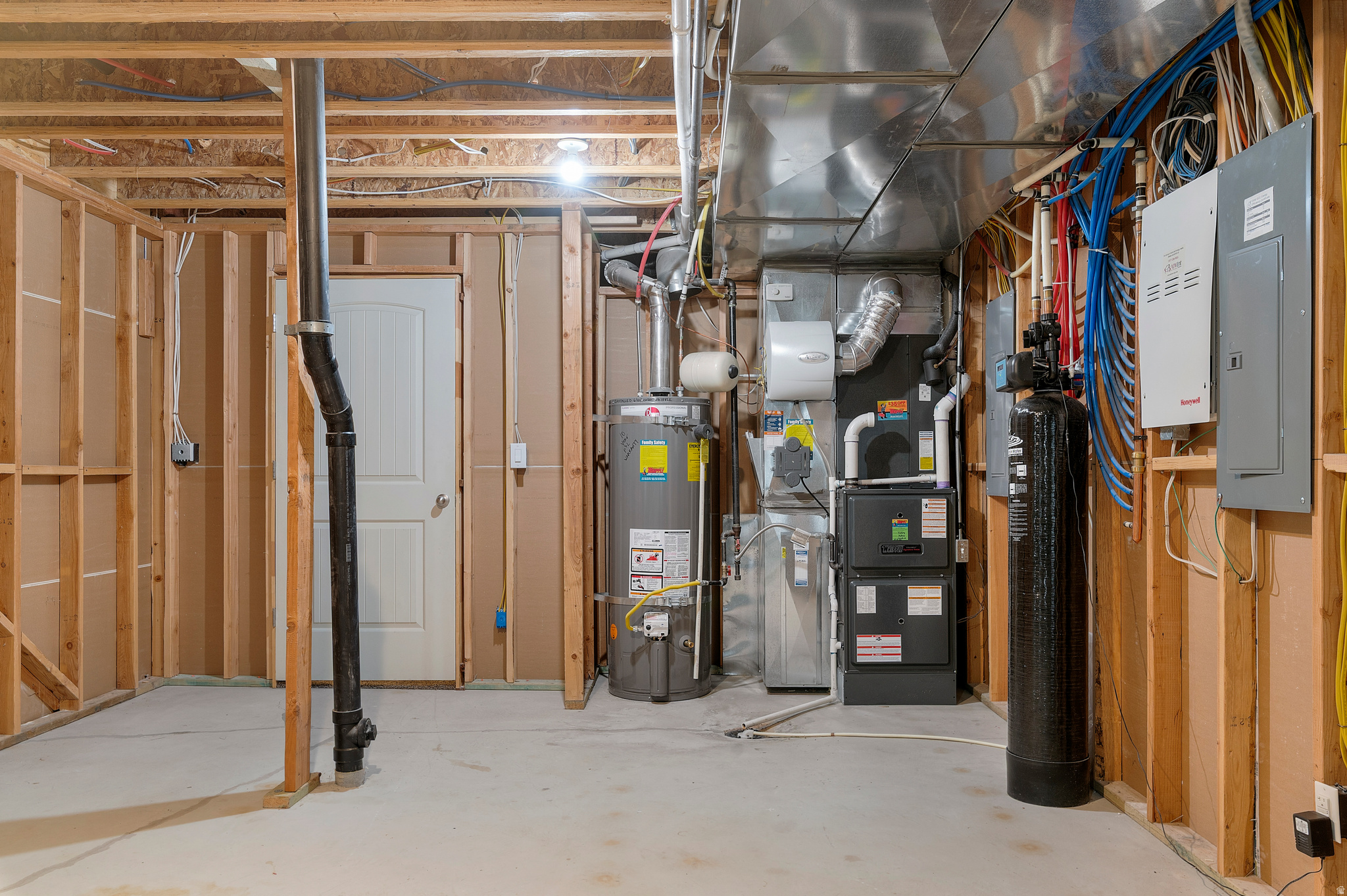 THE BENCHES - Residential