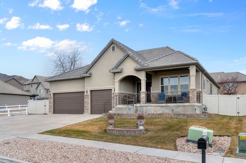 Photo of 1391 S CANYON VIEW DR, Saratoga Springs, UT 84045 (MLS # 2137948)