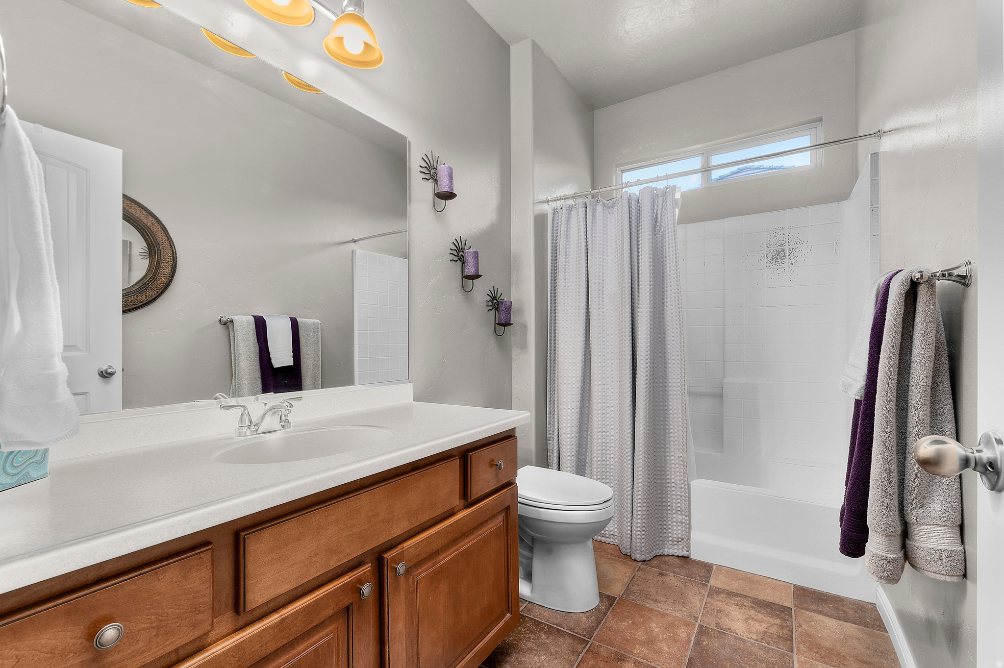 THE BENCHES - Residential