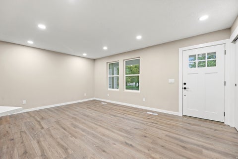 Tiny photo for 517 S 10 W, Farmington, UT 84025 (MLS # 2182591)