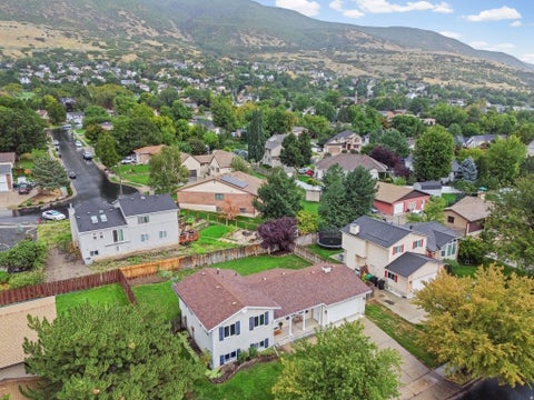 Tiny photo for 517 S 10 W, Farmington, UT 84025 (MLS # 2182591)