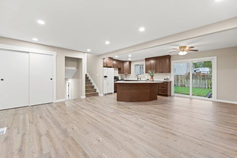 Tiny photo for 517 S 10 W, Farmington, UT 84025 (MLS # 2182591)