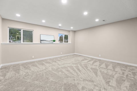 Tiny photo for 517 S 10 W, Farmington, UT 84025 (MLS # 2182591)