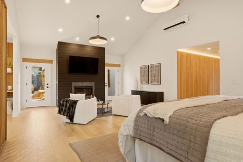 Tiny photo for 1975 E GUNDERSON LN S, Holladay, UT 84124 (MLS # 2151274)