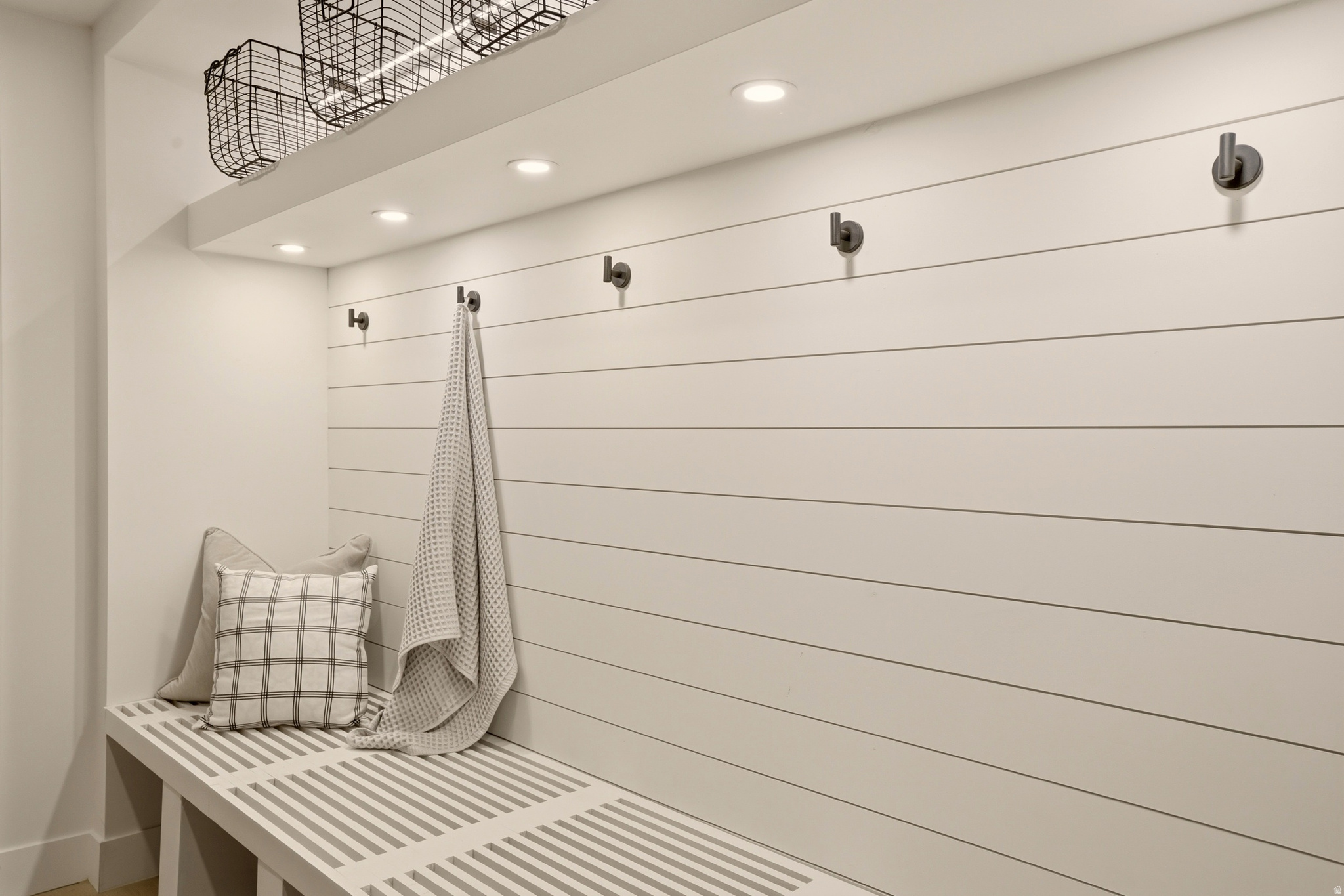 APOSHIAN SUB - Residential