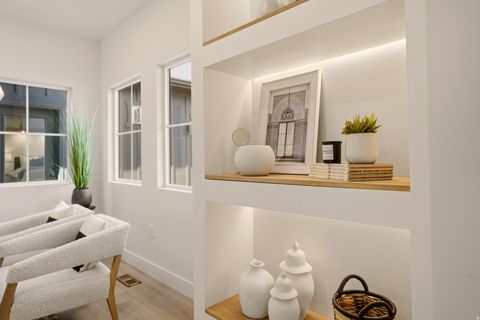 Tiny photo for 1975 E GUNDERSON LN S, Holladay, UT 84124 (MLS # 2151274)