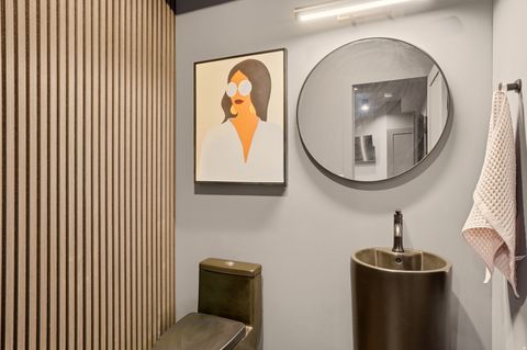 Tiny photo for 1975 E GUNDERSON LN S, Holladay, UT 84124 (MLS # 2151274)