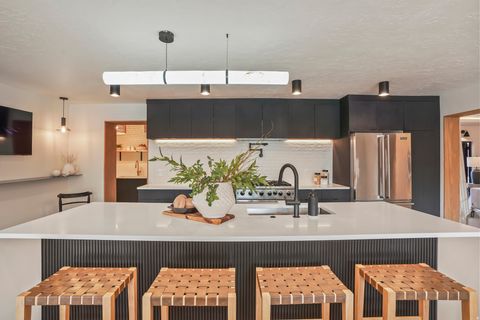 Tiny photo for 1975 E GUNDERSON LN S, Holladay, UT 84124 (MLS # 2151274)