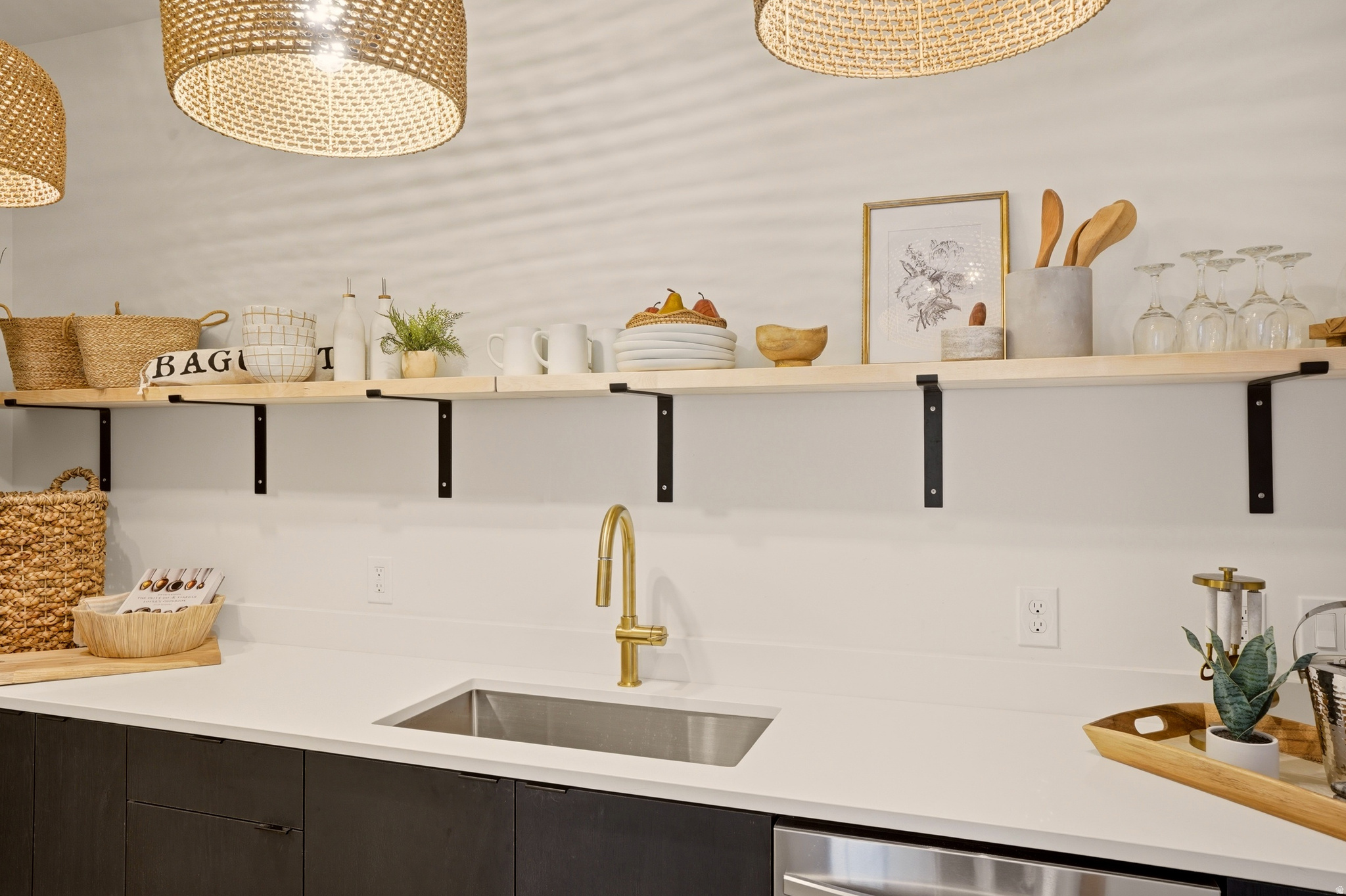 APOSHIAN SUB - Residential