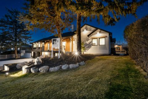 Tiny photo for 1975 E GUNDERSON LN S, Holladay, UT 84124 (MLS # 2151274)