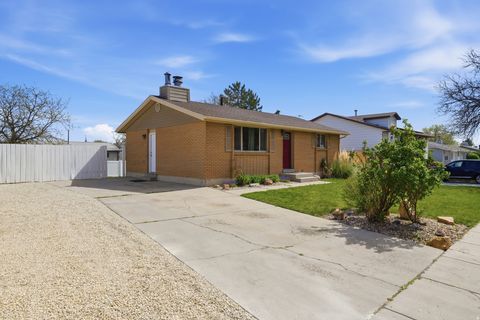 Tiny photo for 6043 S AQUARIUS DR, Kearns, UT 84118 (MLS # 2146458)