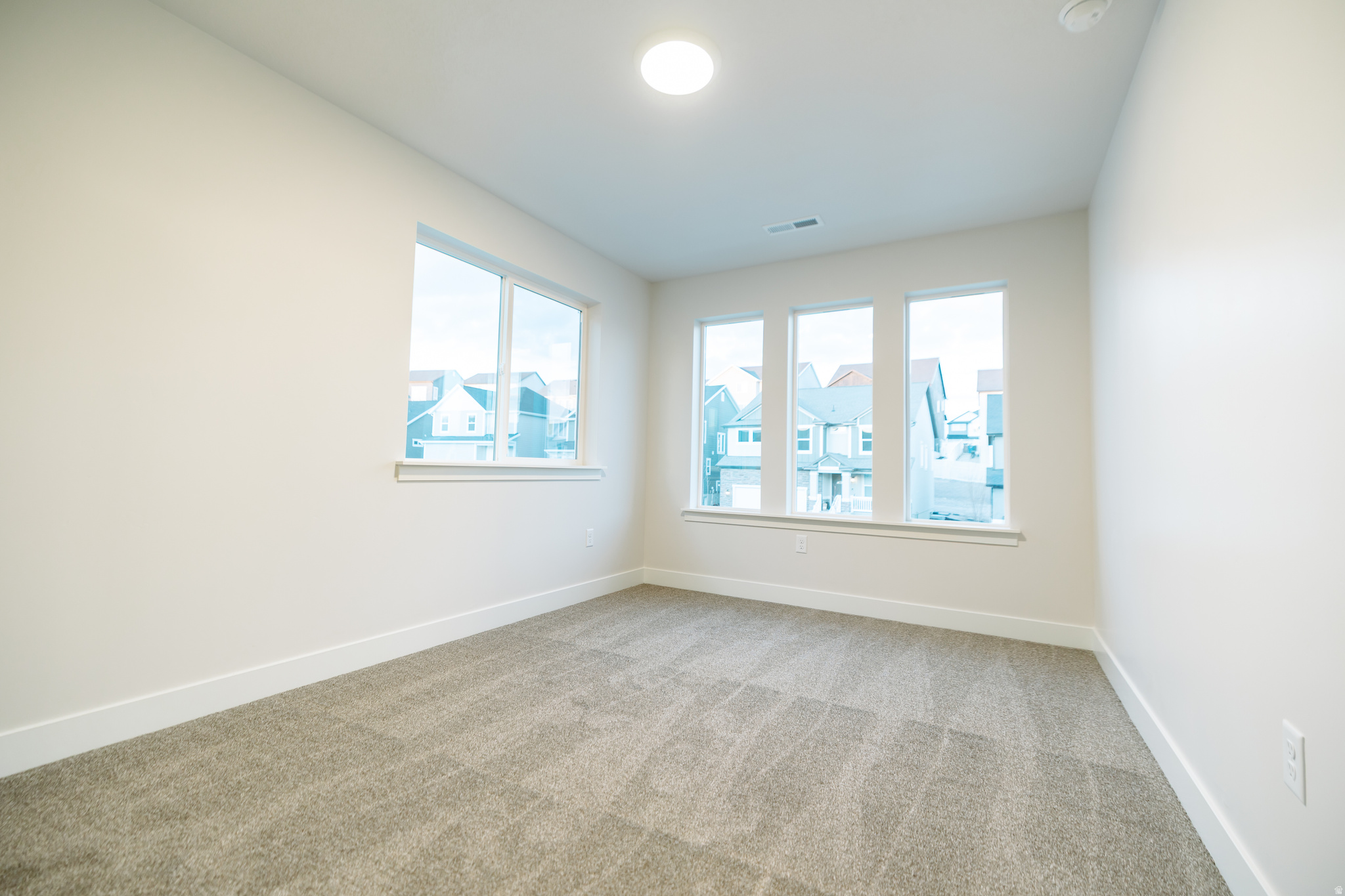 RIDGEHORNE - Residential