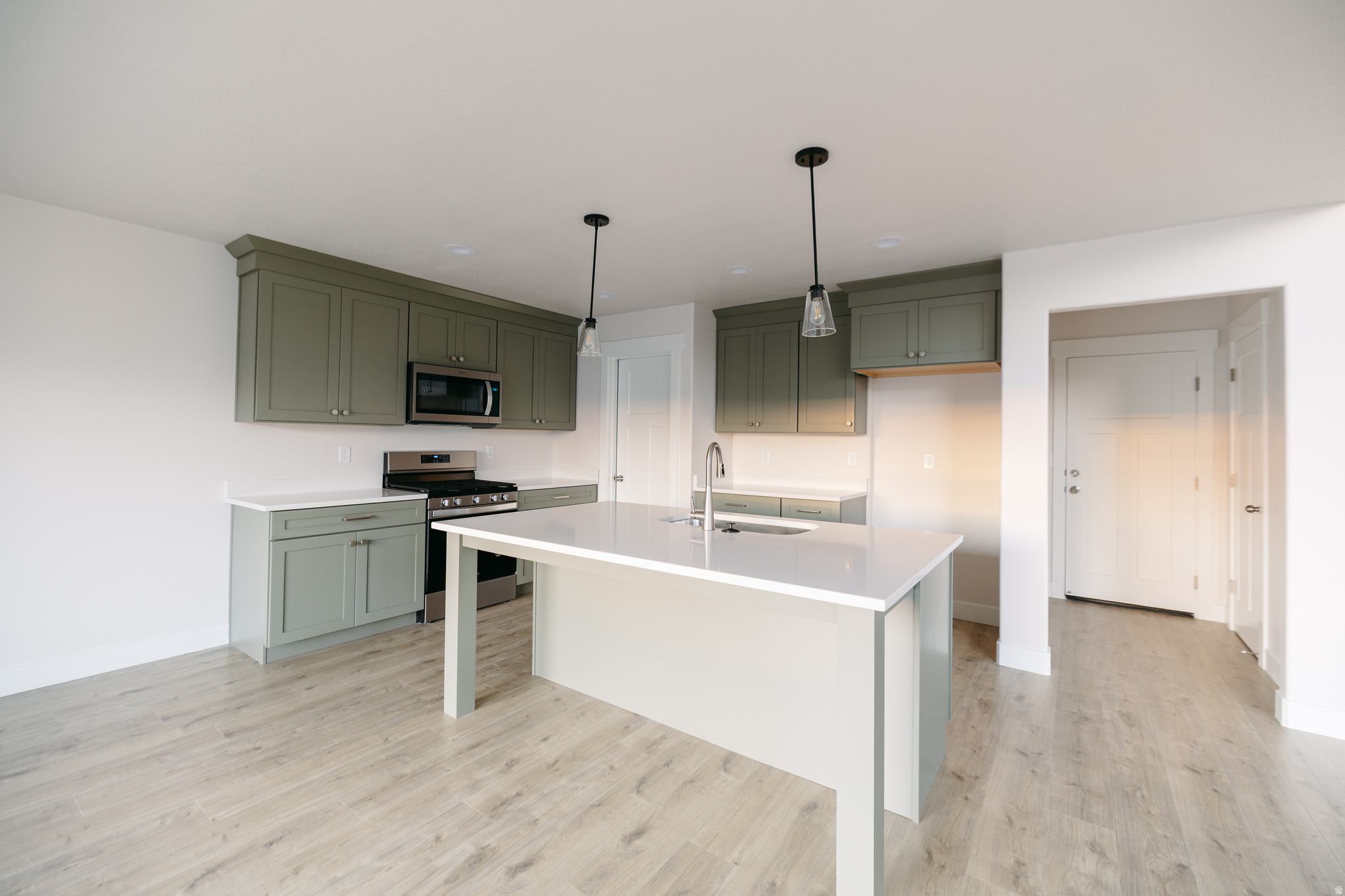 RIDGEHORNE - Residential