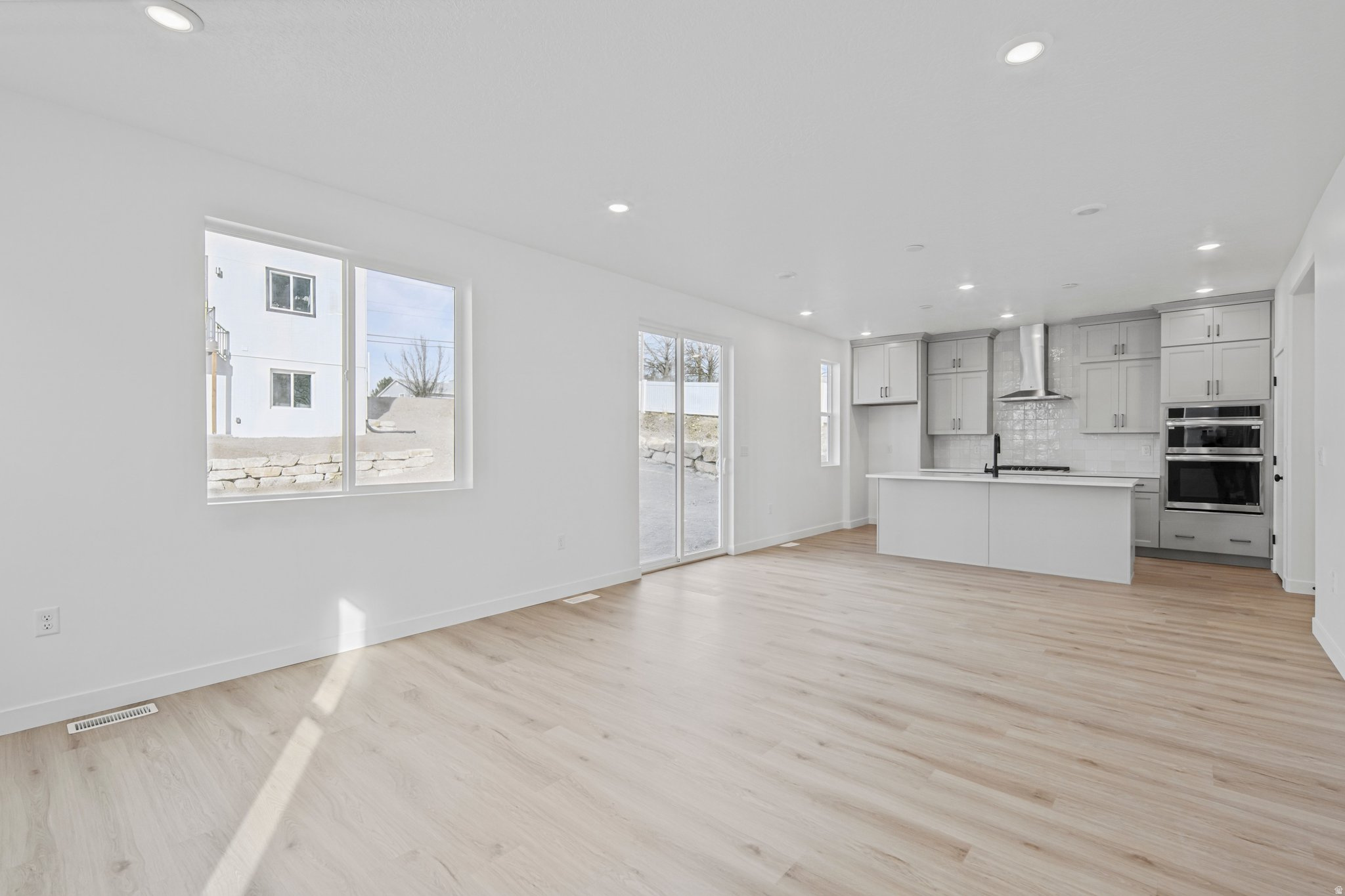 BULLION - Residential