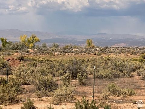 Vacant Land For Sale - 8075 E 6000 #1<br/> Lapoint, UT 84039