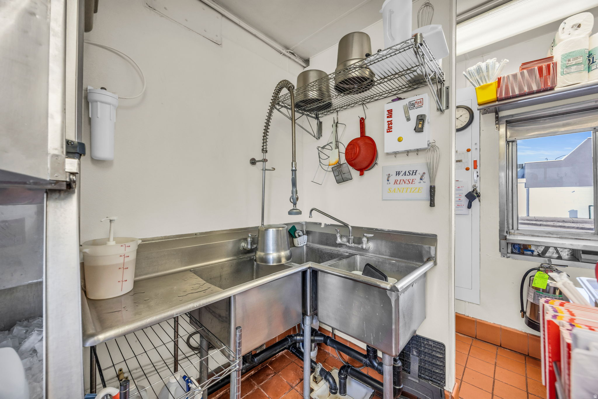 TATE - Commercial Sale