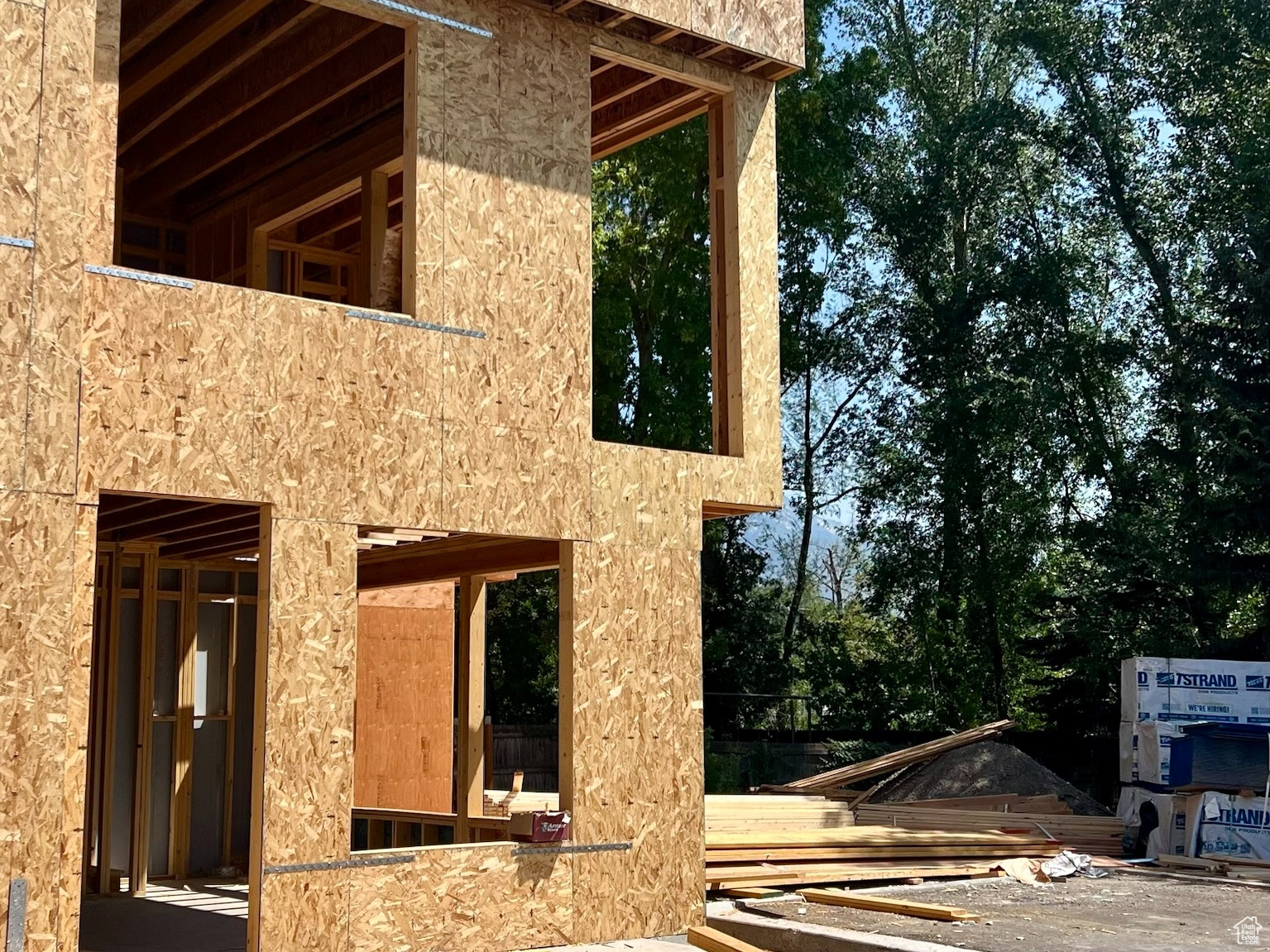 COTTAGES AT HOLLADAY - Residential