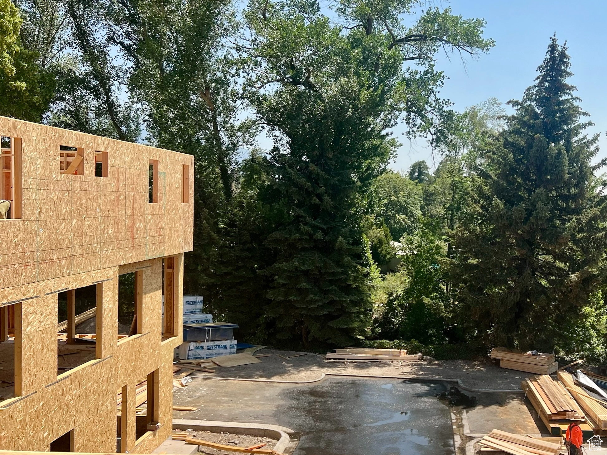 COTTAGES AT HOLLADAY - Residential