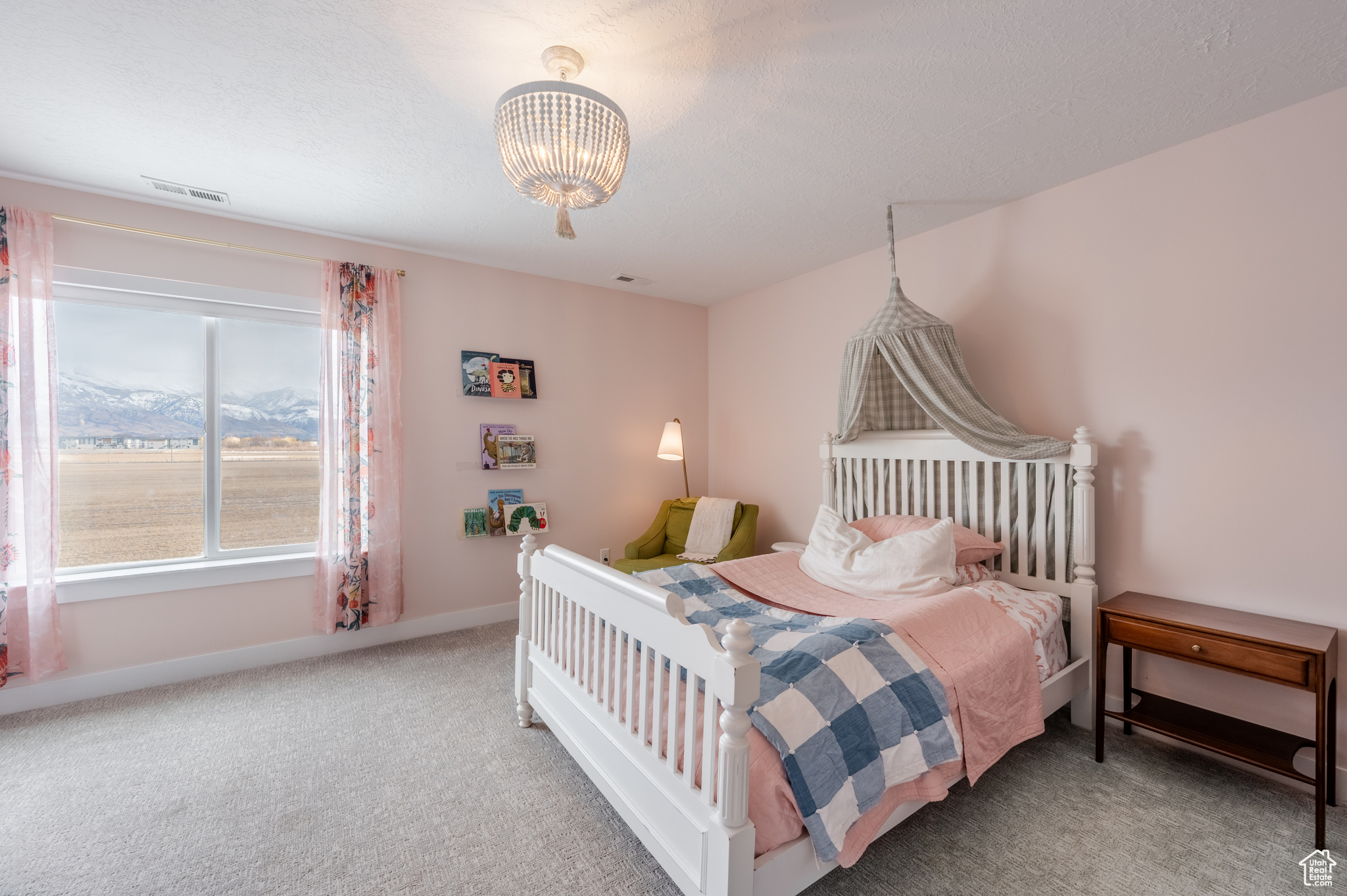 Lehi, Utah 84043, United States, 5 Bedrooms Bedrooms, ,3 BathroomsBathrooms,Residential,Active,36