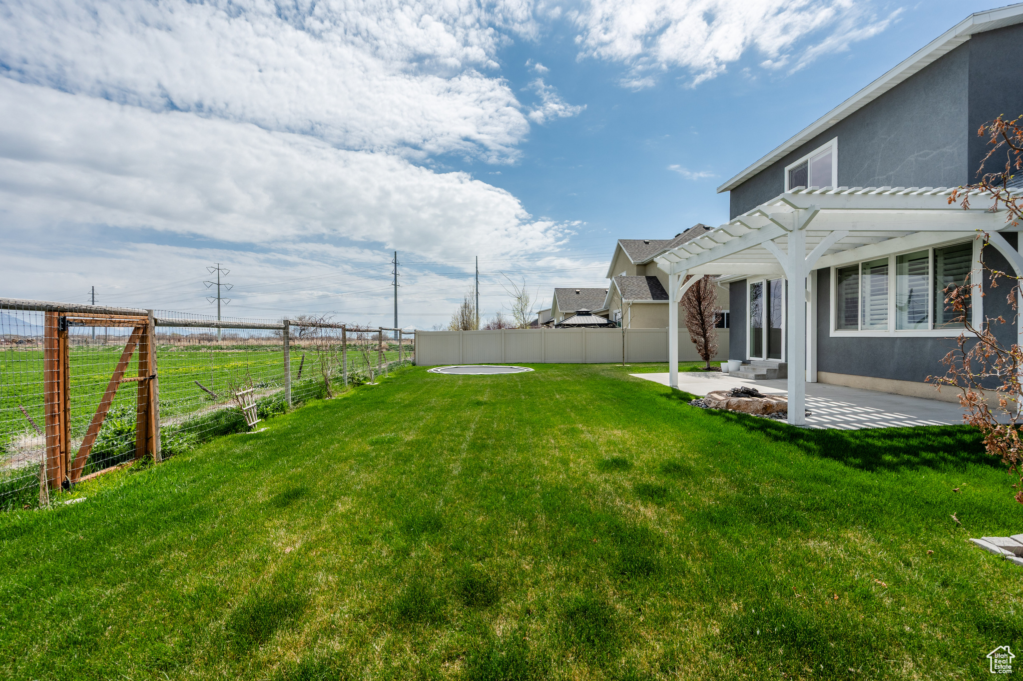 Lehi, Utah 84043, United States, 5 Bedrooms Bedrooms, ,3 BathroomsBathrooms,Residential,Active,36