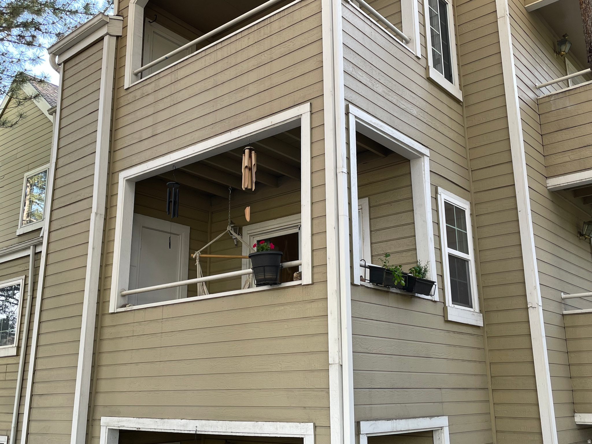 MILLCREEK  CONDM - Residential