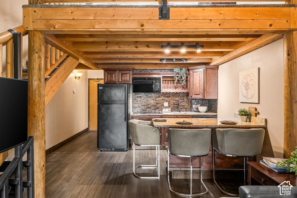 Photo of 2285 SIDEWINDER DR #725, Park City, UT 84060 (MLS # 2193516)