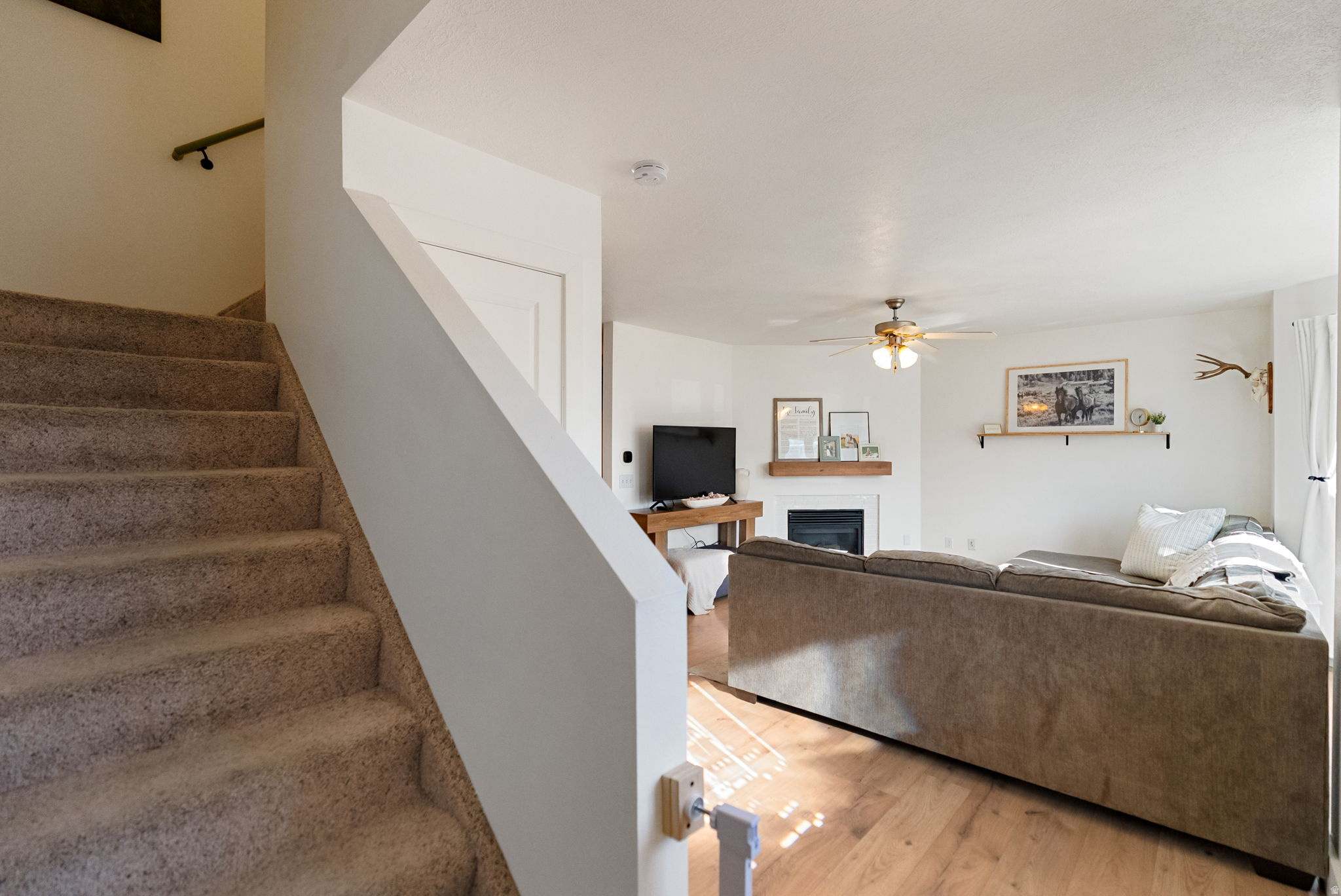 CASTLE VIEW MANOR - Residential