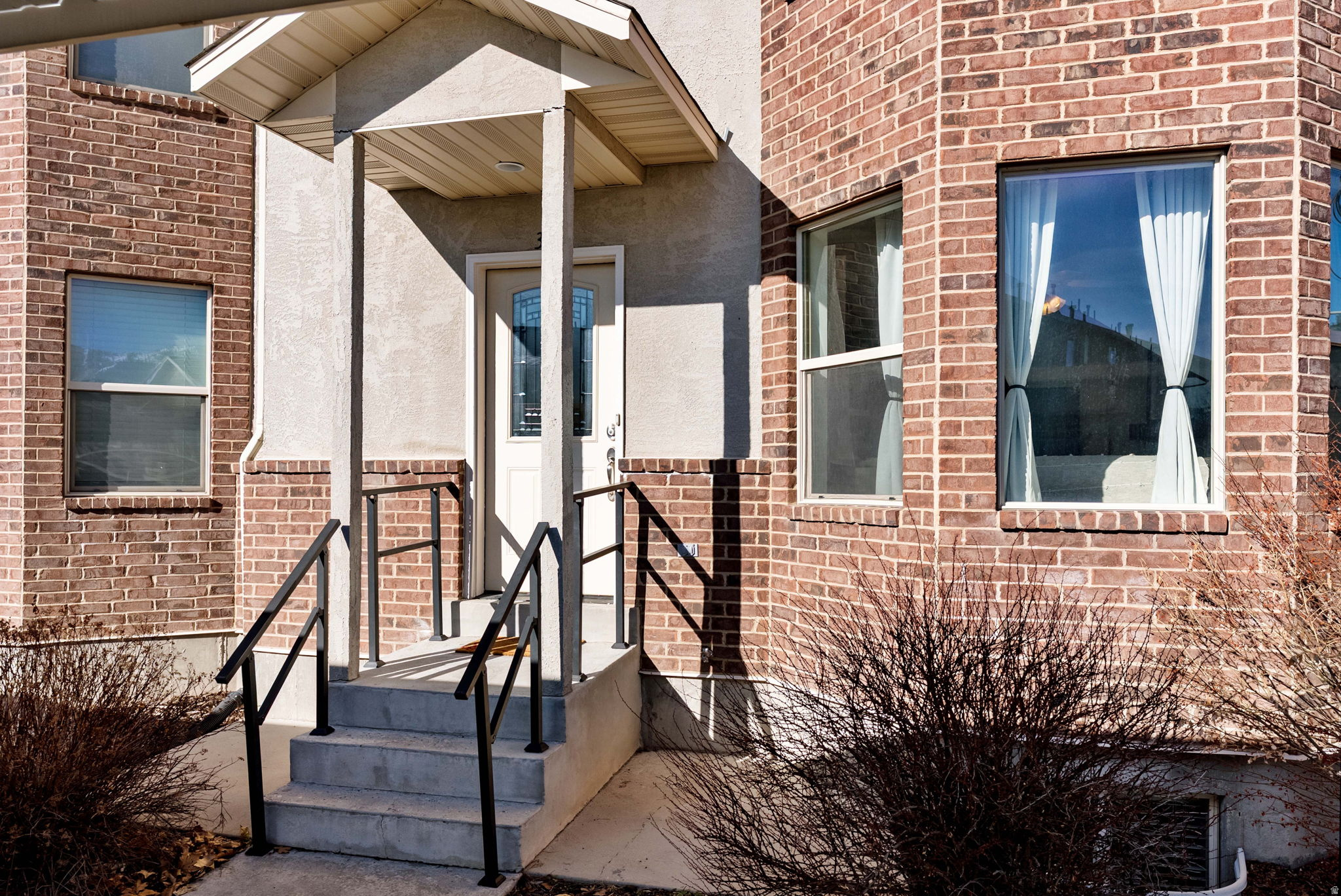 CASTLE VIEW MANOR - Residential