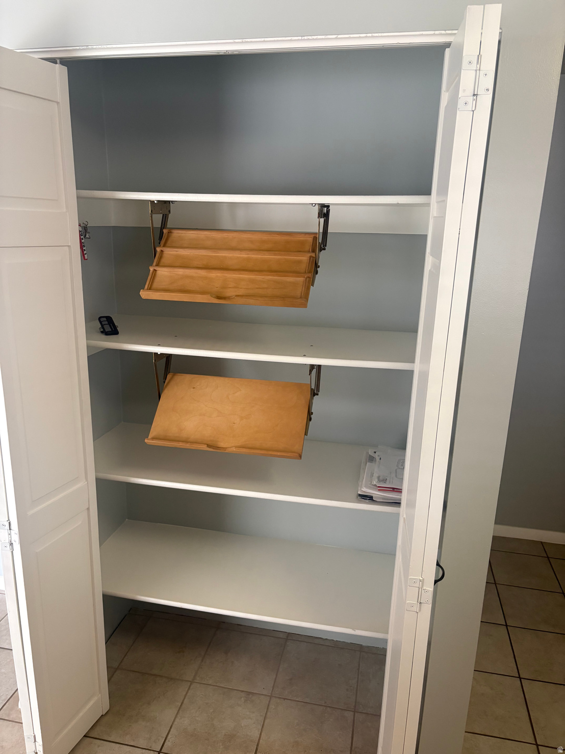 SPRING MEADOW - Residential