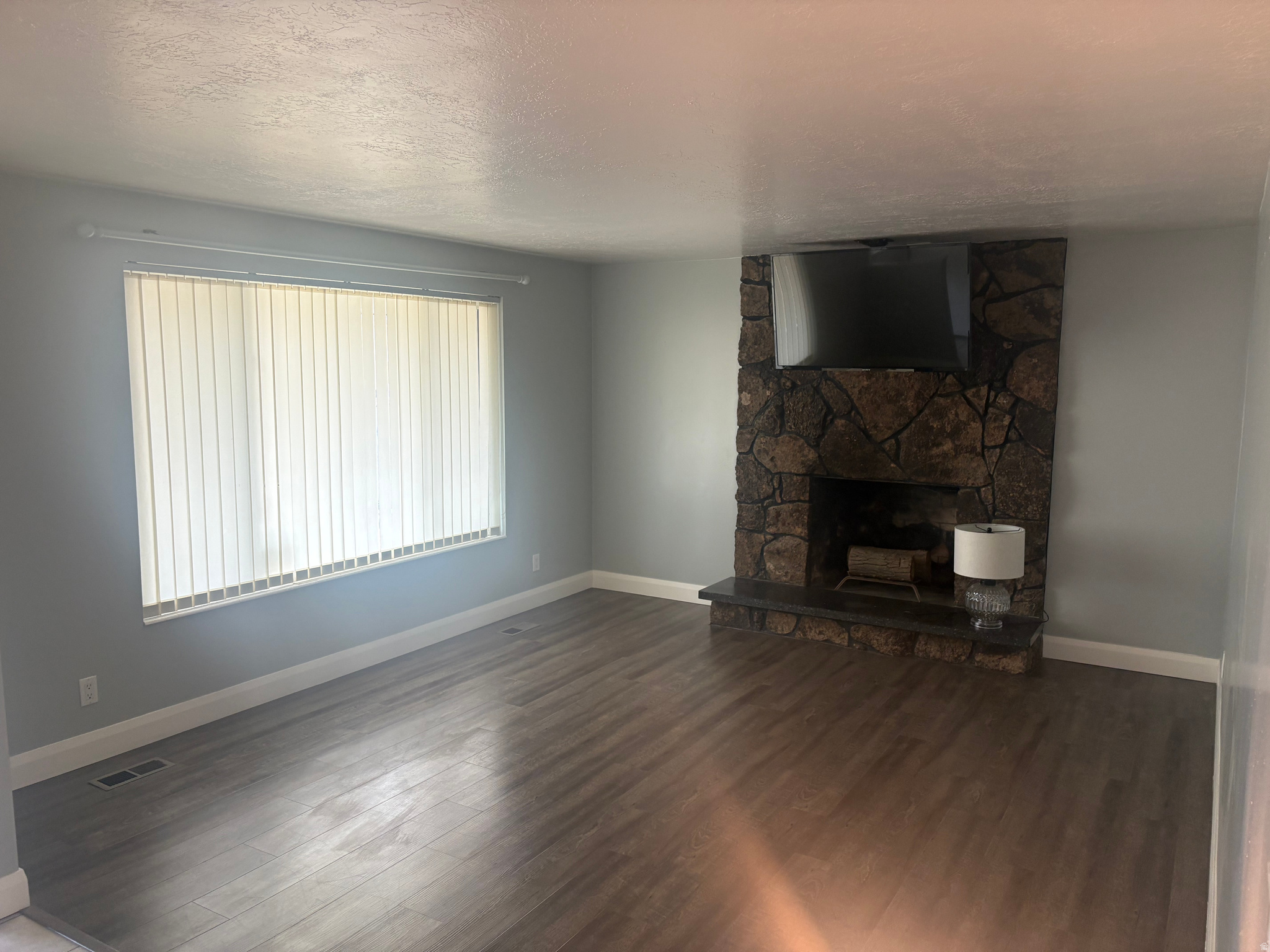 SPRING MEADOW - Residential