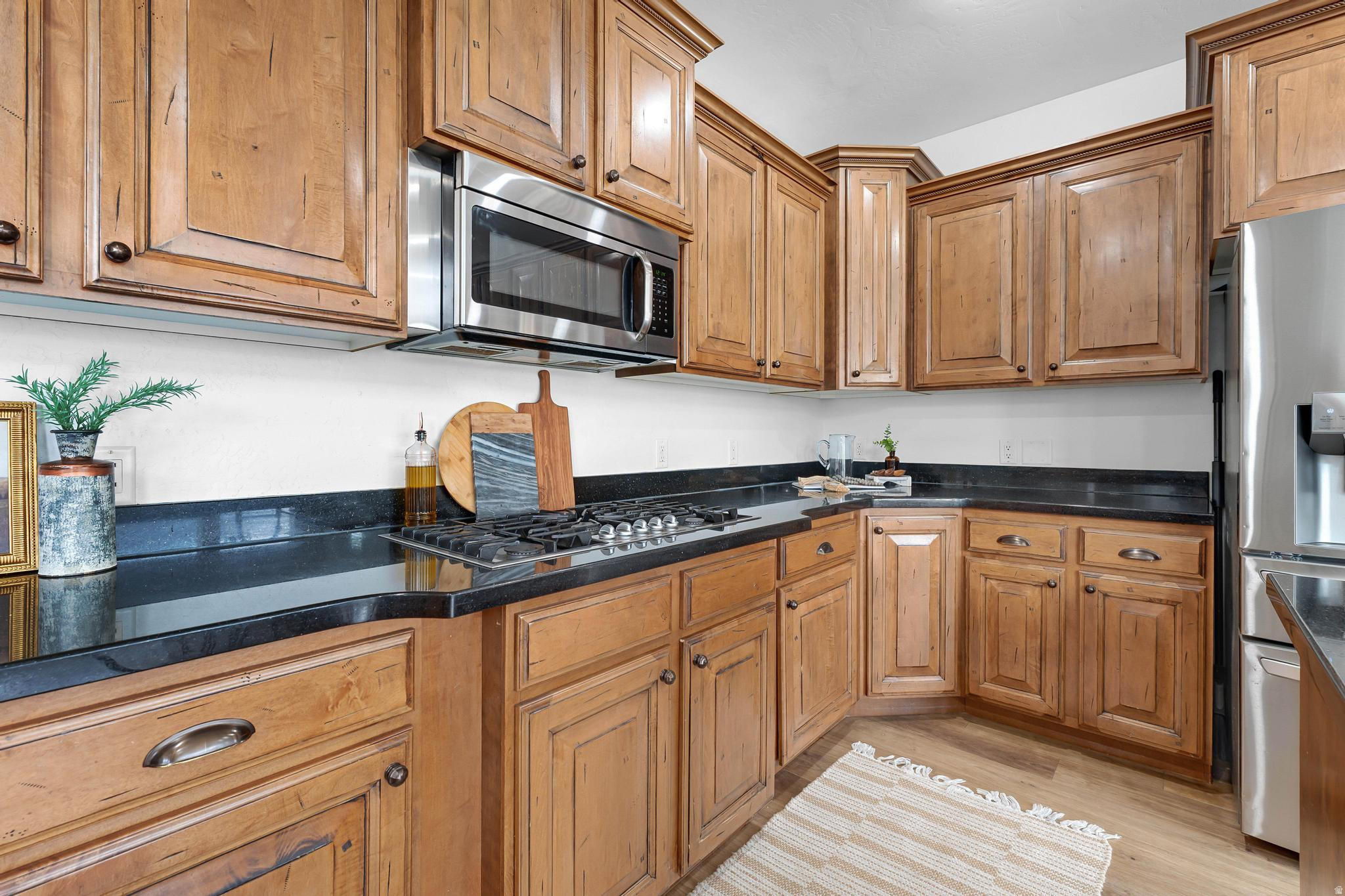 SARATOGA SPRINGS - Residential