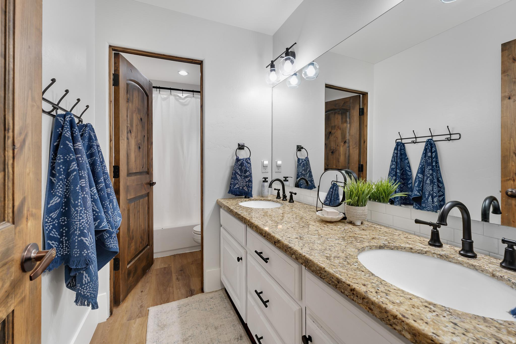 SARATOGA SPRINGS - Residential