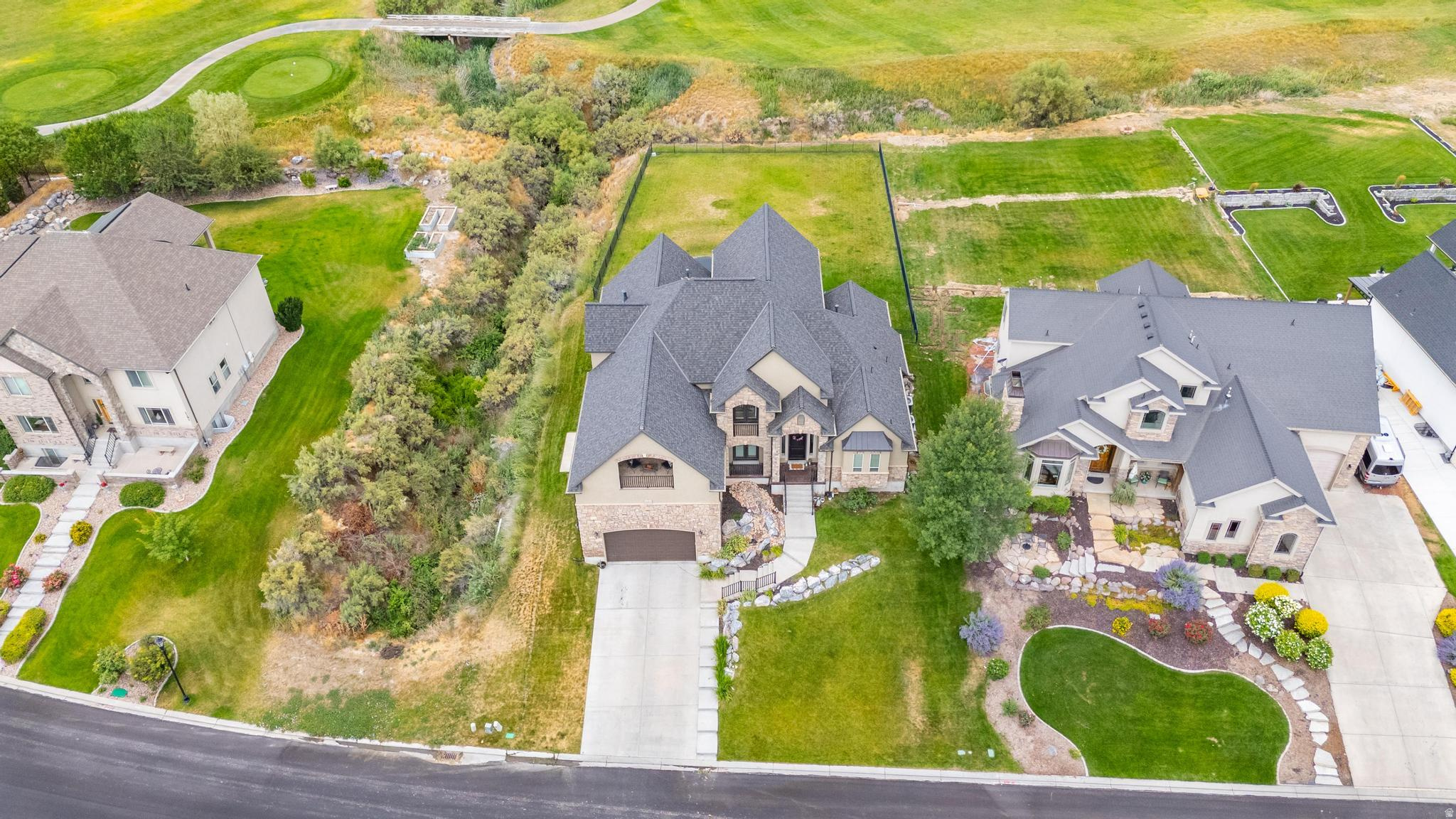 SARATOGA SPRINGS - Residential