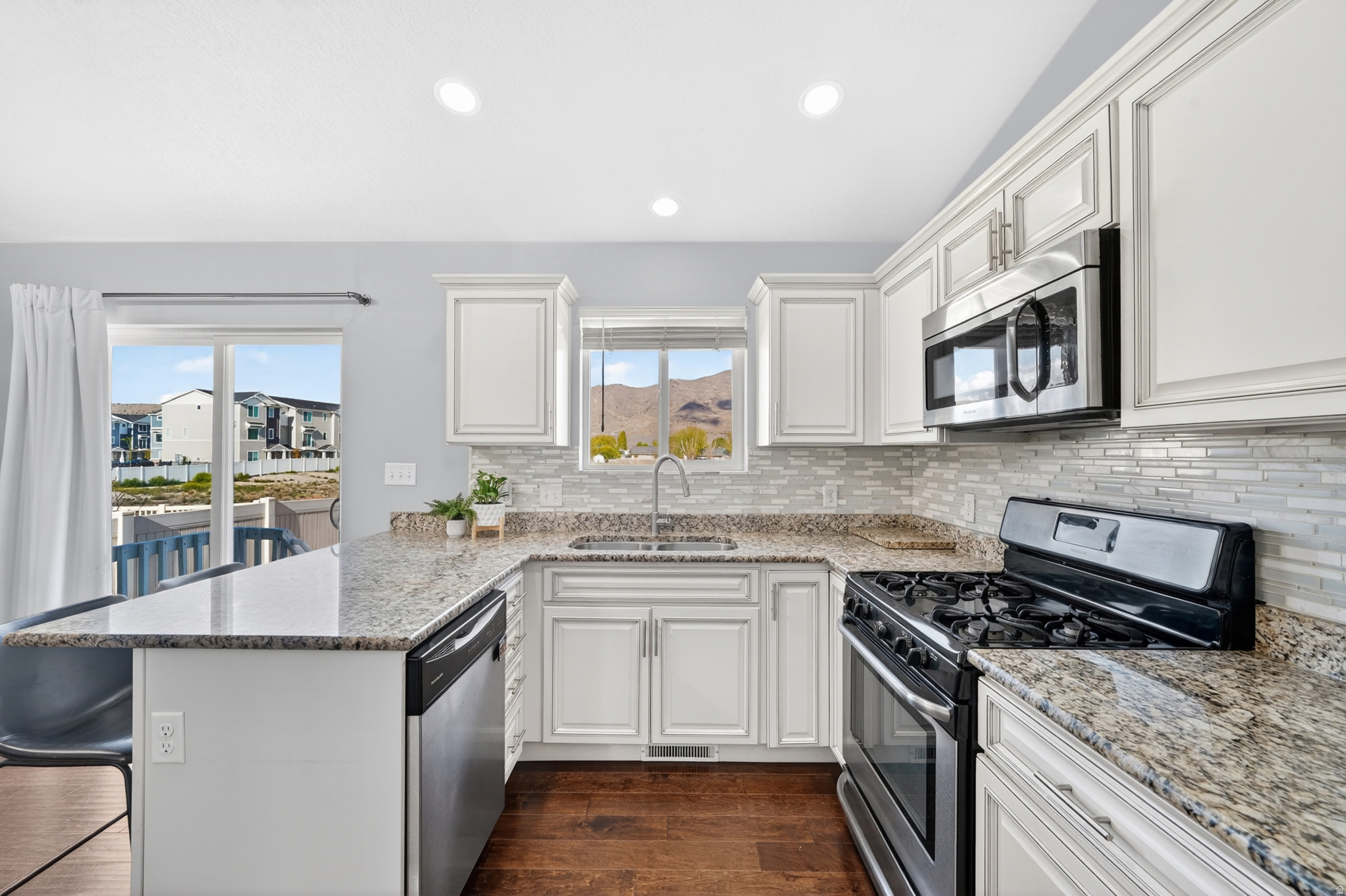 SWEETWATER - Residential