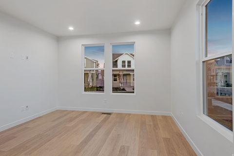 Tiny photo for 6988 W LAKE AVE, South Jordan, UT 84009 (MLS # 2121709)