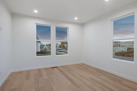Tiny photo for 6988 W LAKE AVE, South Jordan, UT 84009 (MLS # 2121709)