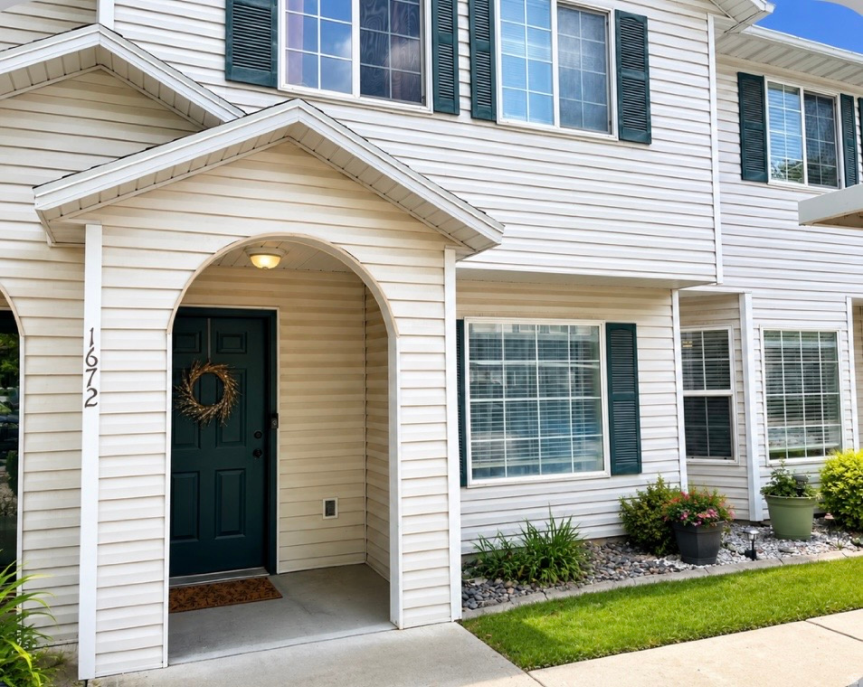 CANYON WOODS - Residential