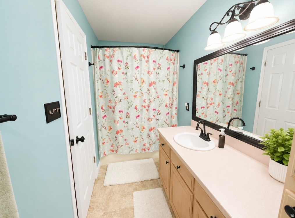 CANYON WOODS - Residential
