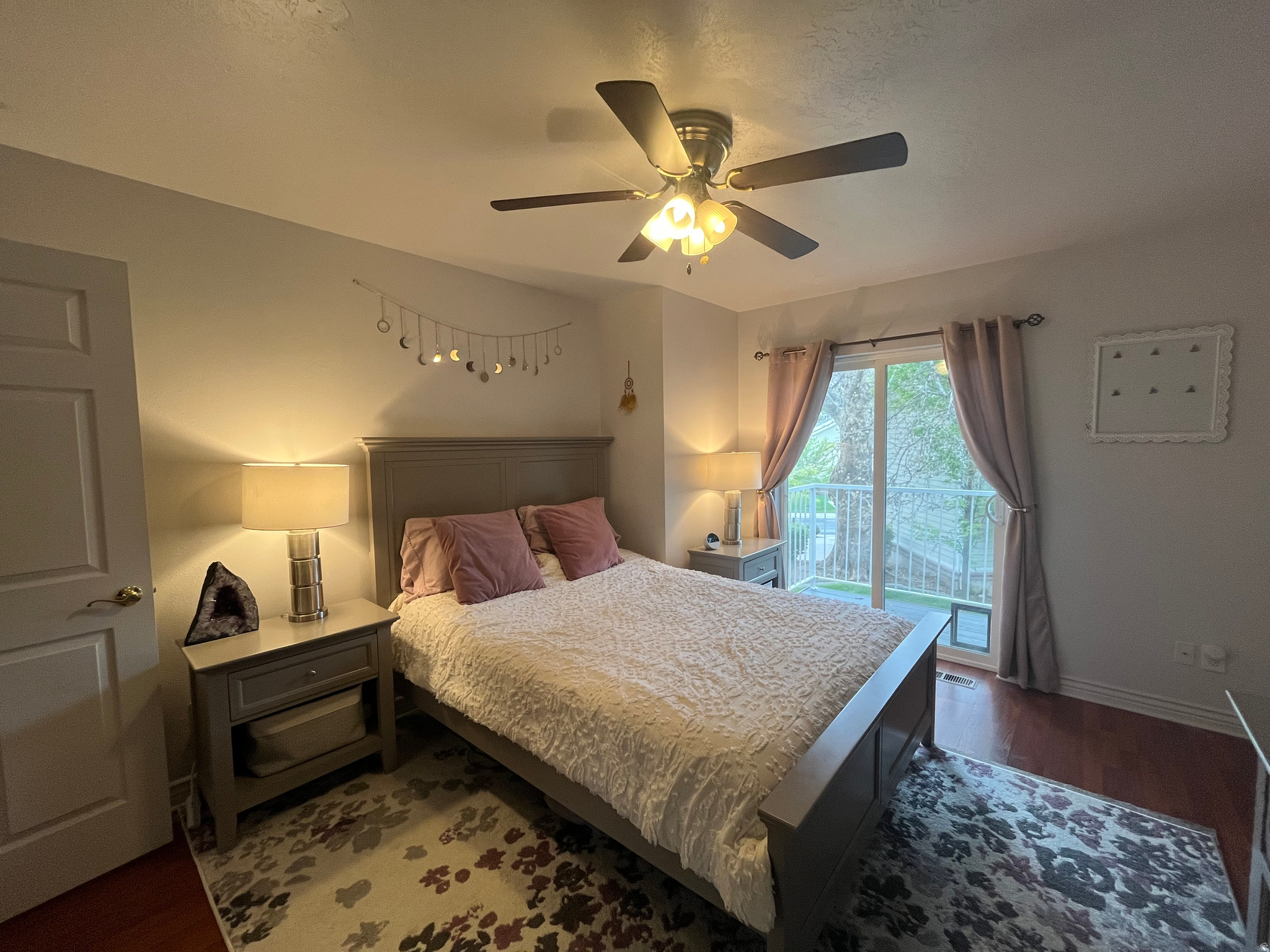 CANYON WOODS - Residential