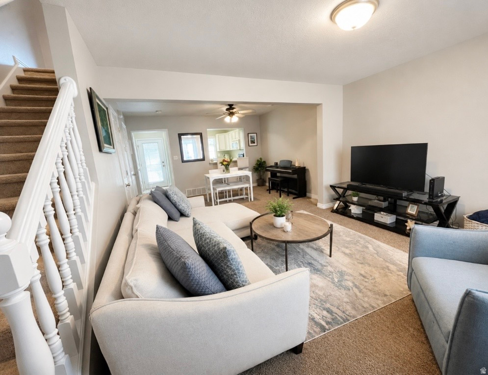 CANYON WOODS - Residential
