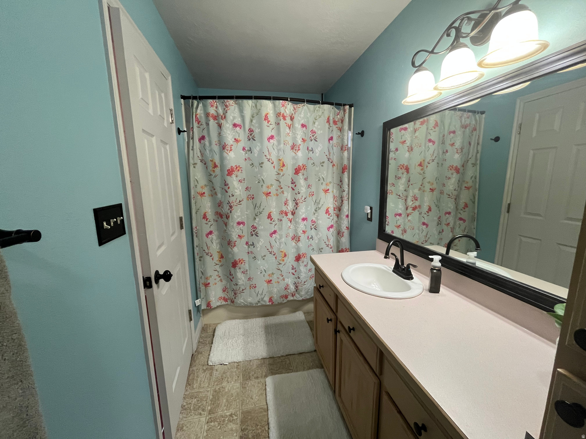 CANYON WOODS - Residential