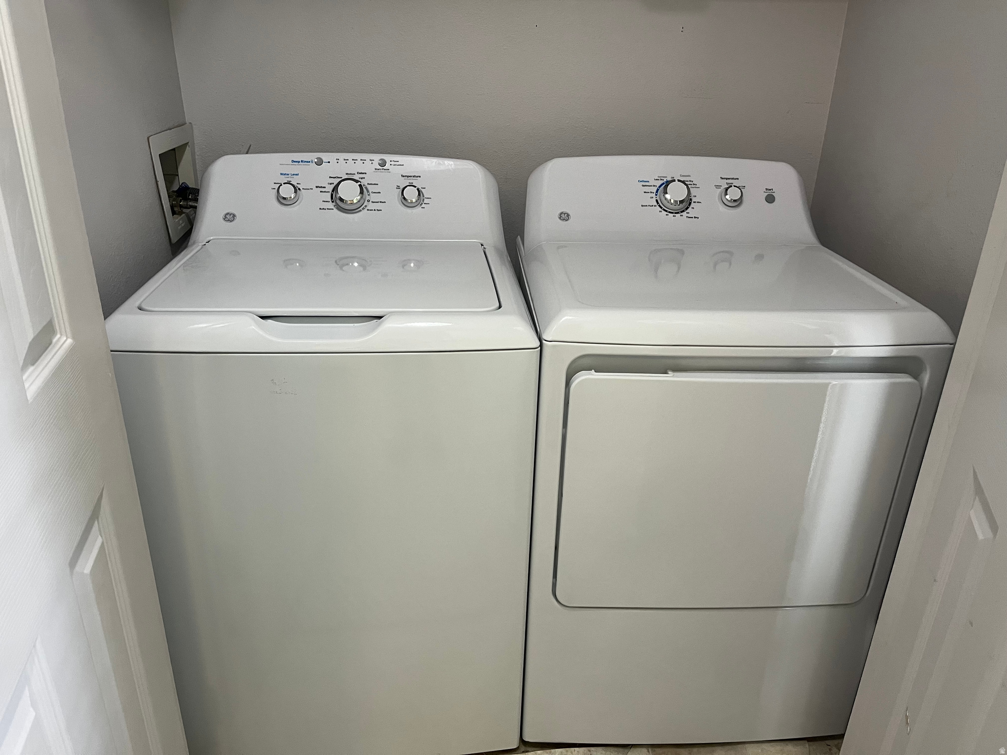 CANYON WOODS - Residential