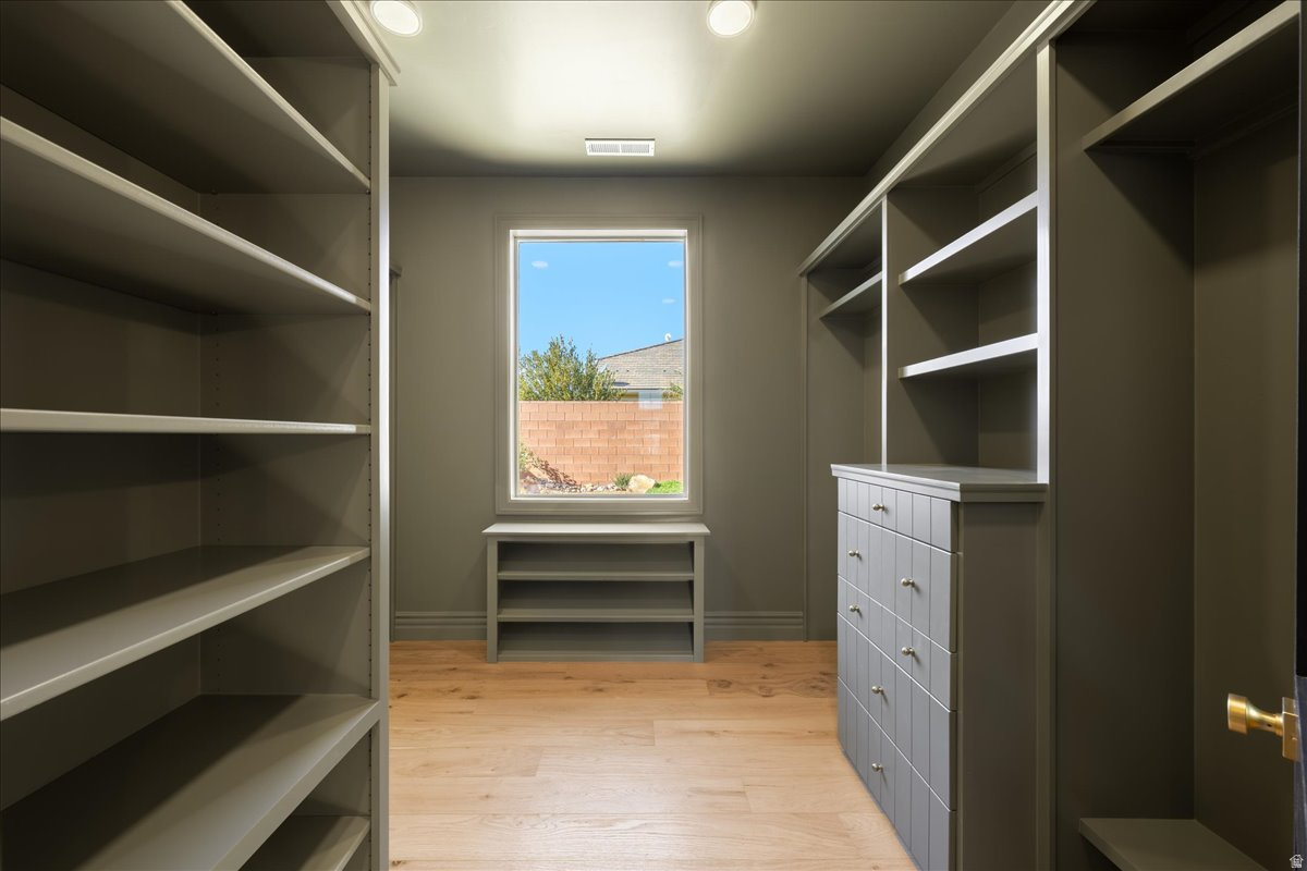 HOMESTEADS AT STUCKI FARM - Residential